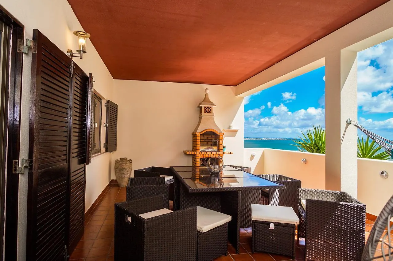 Iberlagos Apartment